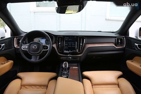 Volvo XC60 2020 - фото 14
