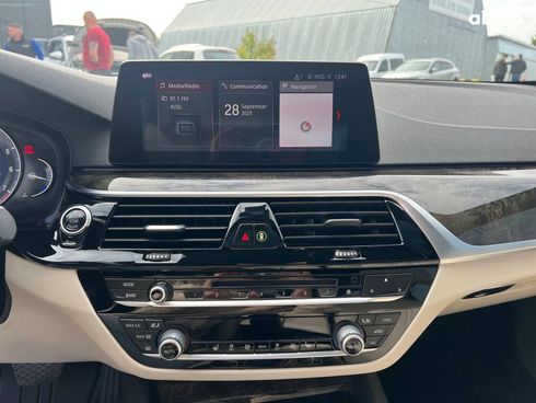 BMW 5 серия 2019 серый - фото 23