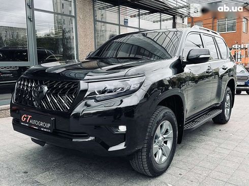 Toyota Land Cruiser Prado 2019 - фото 18