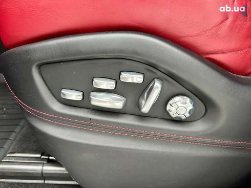 Porsche Cayenne Coupe 2021 - фото 26