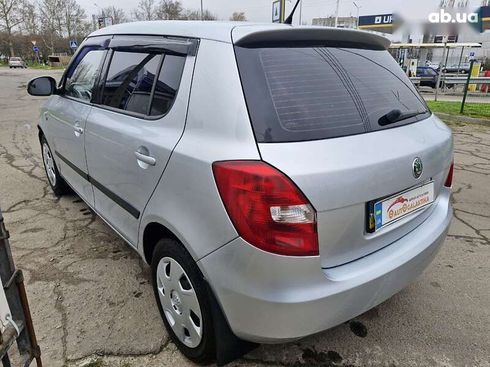 Skoda Fabia 2008 - фото 6