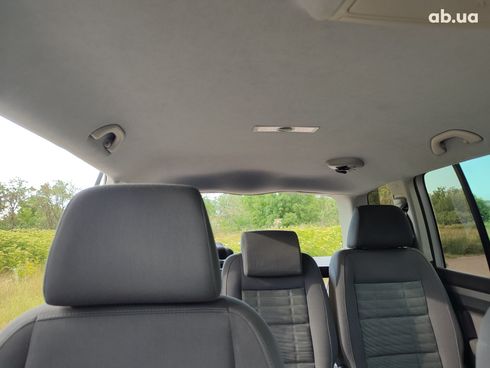 Volkswagen Touran 2006 серый - фото 13