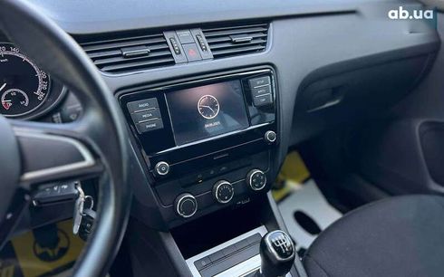 Skoda Octavia 2019 - фото 19