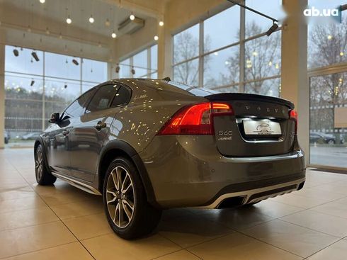 Volvo S60 2015 - фото 7