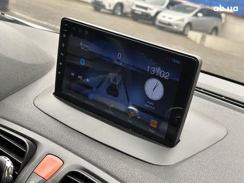 Renault Megane 2011 белый - фото 23