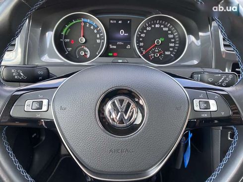 Volkswagen e-Golf 2020 - фото 20