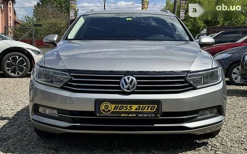 Volkswagen Passat 2015 - фото 2