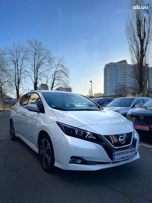 Nissan Leaf 2019 - фото 2