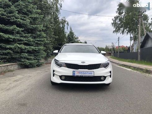 Kia K5 2017 - фото 2