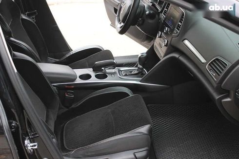 Renault Megane 2017 - фото 19