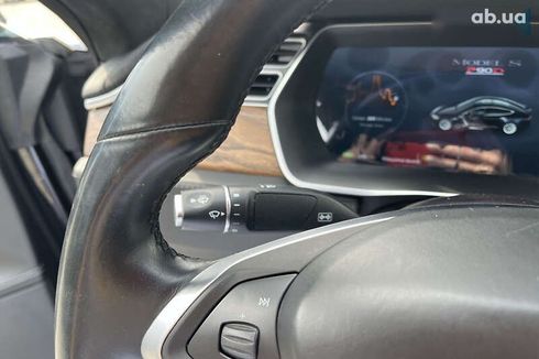 Tesla Model S 2016 - фото 16