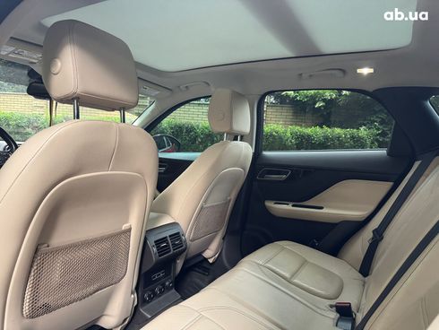 Jaguar F-Pace 2016 красный - фото 19