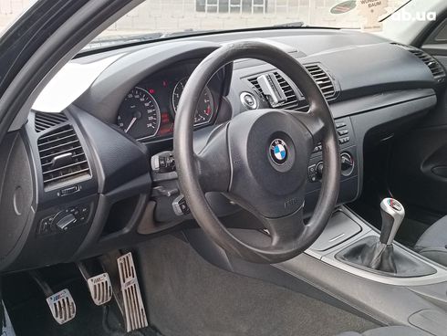 BMW 1 серия 2007 черный - фото 10