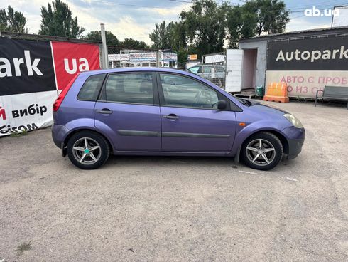 Ford Fiesta 2006 фиолетовый - фото 5