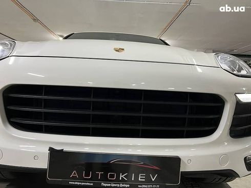 Porsche Cayenne 2015 - фото 17