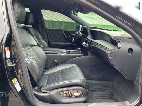 Lexus LS 2018 - фото 29