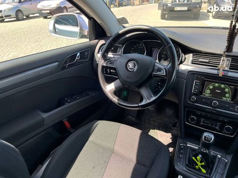 Skoda Superb 2013 серый - фото 83