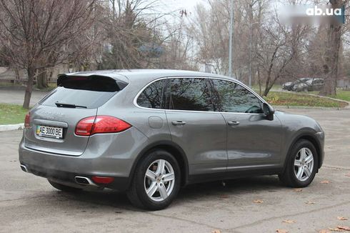 Porsche Cayenne 2011 - фото 13