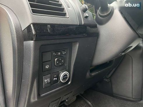 Toyota Land Cruiser Prado 2019 - фото 12