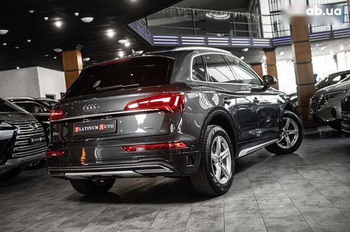 Audi Q5 2021 - фото 12