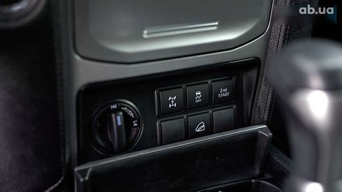 Toyota Land Cruiser Prado 2019 - фото 26