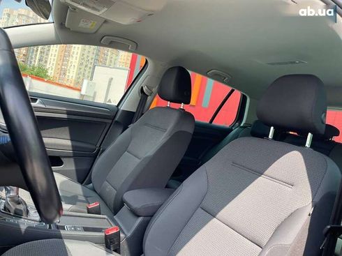 Volkswagen e-Golf 2019 - фото 17