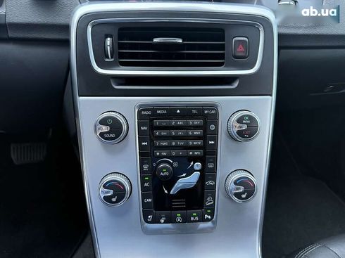 Volvo V60 2018 - фото 28