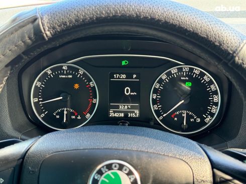 Skoda Octavia 2011 красный - фото 34