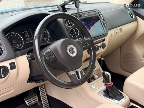 Volkswagen Tiguan 2017 синий - фото 15