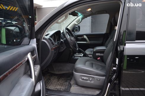 Toyota Land Cruiser 2010 черный - фото 16