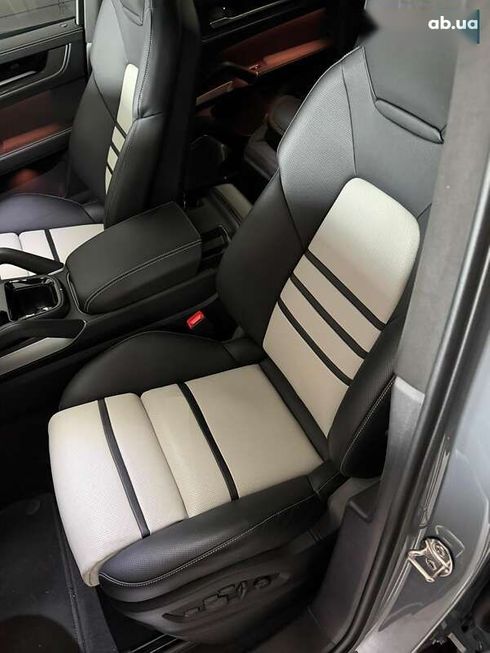 Porsche Cayenne 2025 - фото 14