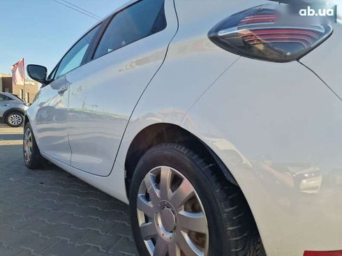 Renault Zoe 2020 - фото 11