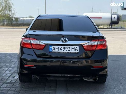 Toyota Camry 2011 - фото 11