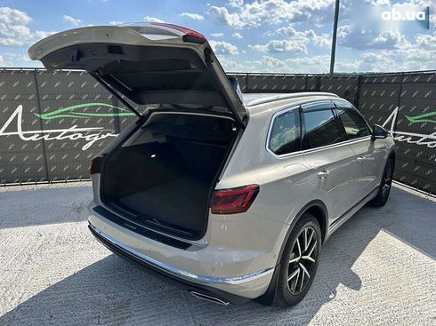 Volkswagen Touareg 2020 - фото 29