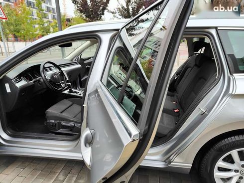 Volkswagen Passat 2019 - фото 7
