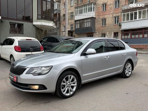 Skoda Superb 2014 серый - фото 45