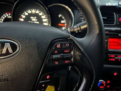 Kia Cee'd 2013 - фото 21