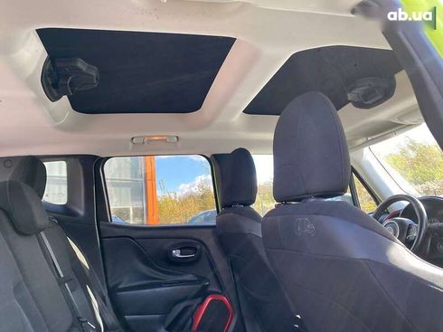 Jeep Renegade 2017 - фото 26