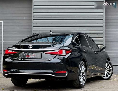 Lexus ES 2021 - фото 8