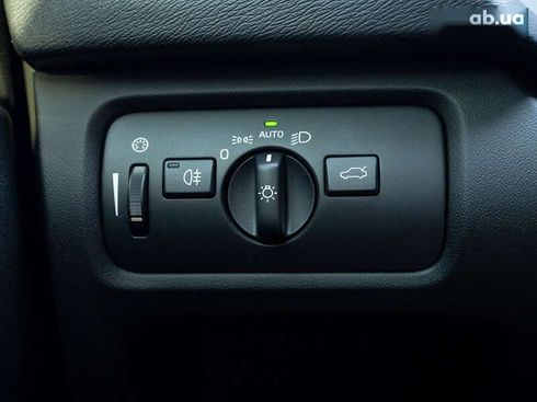 Volvo V40 2017 - фото 28