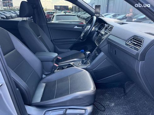 Volkswagen Tiguan 2020 серый - фото 33