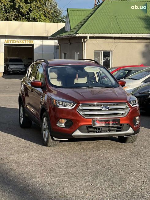 Ford Escape 2018 - фото 3