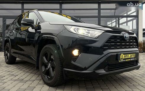 Toyota RAV4 2021 - фото 9