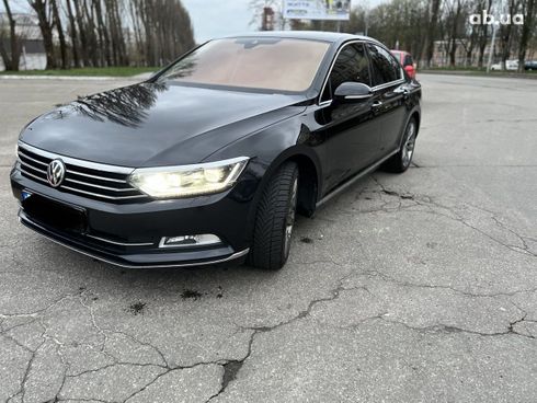 Volkswagen Passat 2019 черный - фото 12