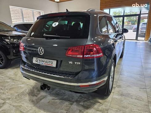 Volkswagen Touareg 2015 - фото 16