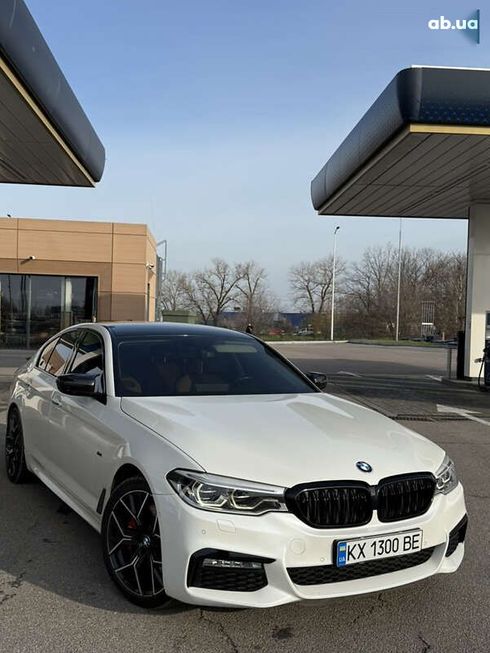 BMW 5 серия 2017 - фото 3