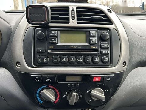 Toyota RAV4 2002 - фото 15