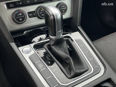 Volkswagen passat b8 2017 белый - фото 32