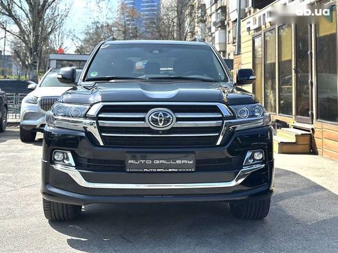 Toyota Land Cruiser 2019 - фото 10