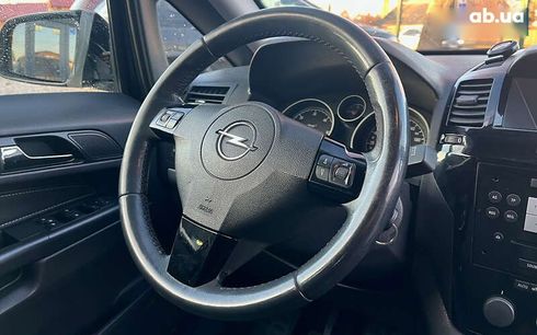 Opel Zafira 2010 - фото 14
